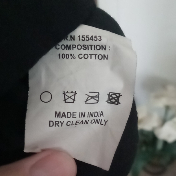 Elizabeth Wilson Designs Top - Picture 3 of 7